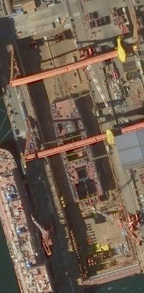 11月的004...这大品字这回终于可以不用油船货船商船了，03时提过那么多