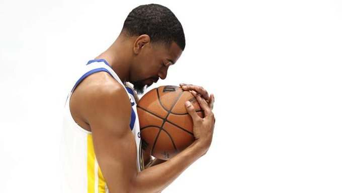 科尔表示，梅尔顿的恢复情况持续向好，但他距离重返赛场仍有一段时间，因为他去年几乎