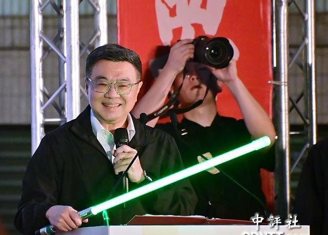 赖清德要跟蓝白斗到底！卓荣泰、柯建铭低调避风头，职位纹丝不动726大罢免绿营全