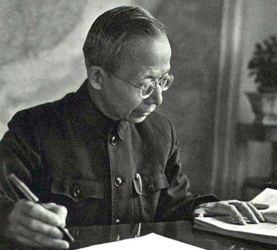 一次，原浙大法学院首任院长阮毅成之子阮大仁接受采访时，透露了一个令人震惊的消息：