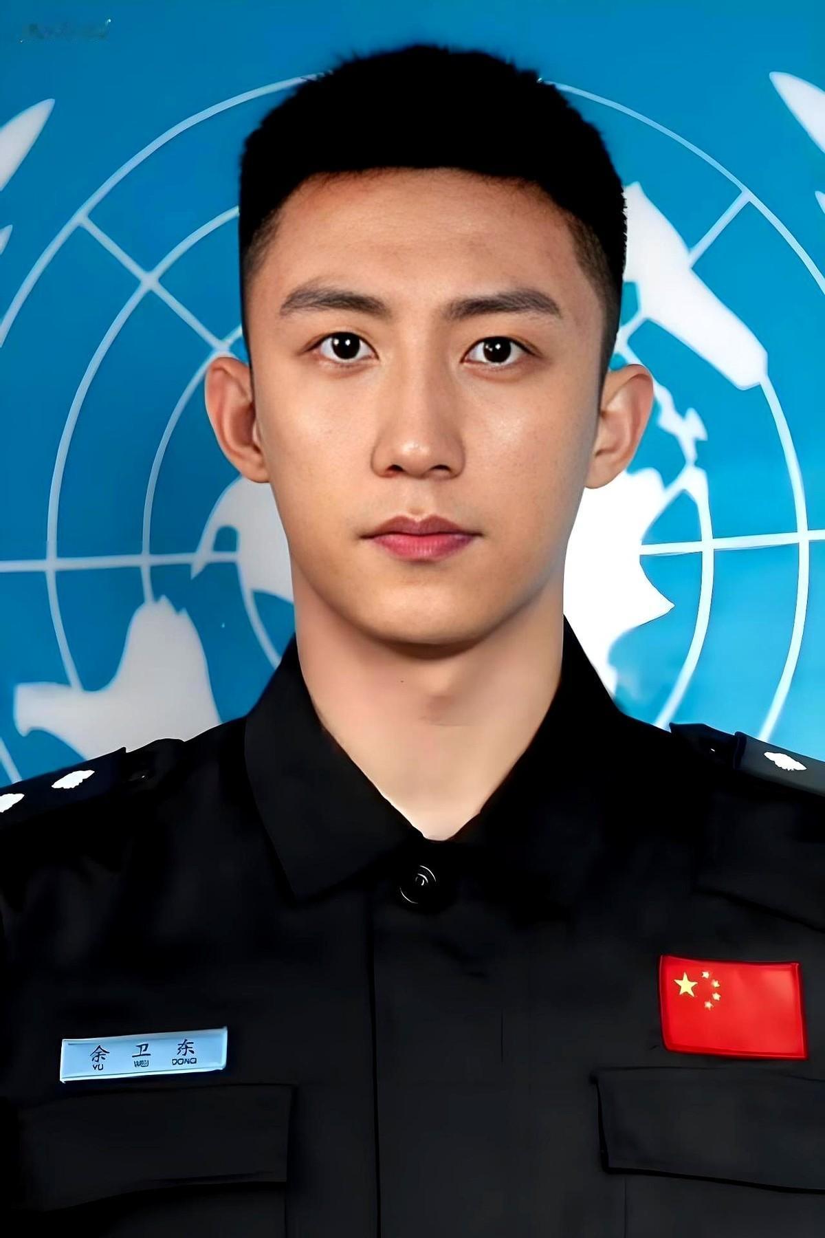 我跟你说个事儿，你可能觉得我在吹牛。前脚还在烧烤摊跟人对瓶吹，后脚就掏了300