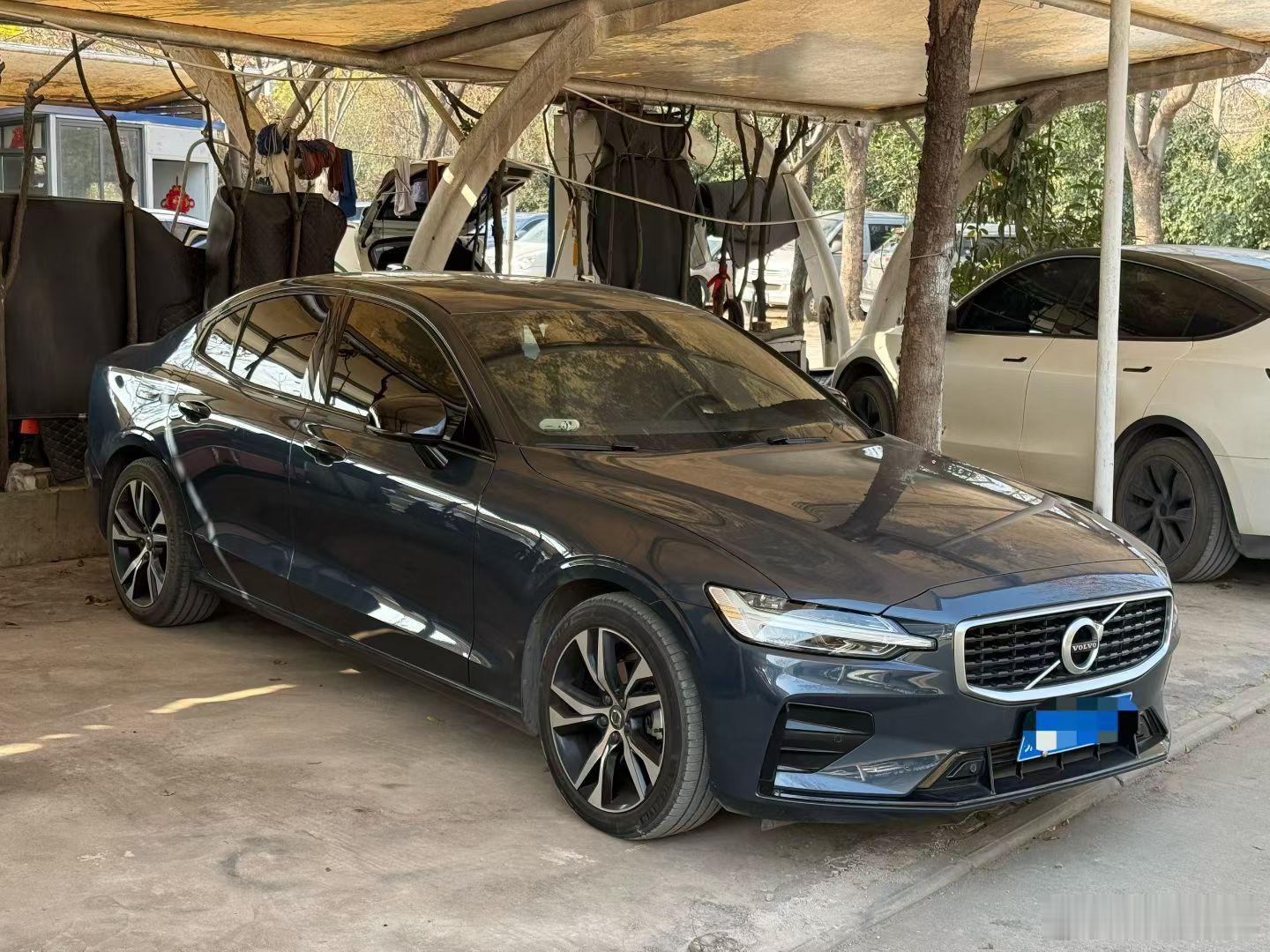 最新到店沃尔沃S6020年8月上牌智远运动版5.5万公里一手车0出险原车