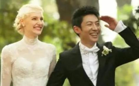 2016年，亿万豪门千金李白执意要嫁给撒贝宁，而与父亲决裂，八年后，李白终于明白