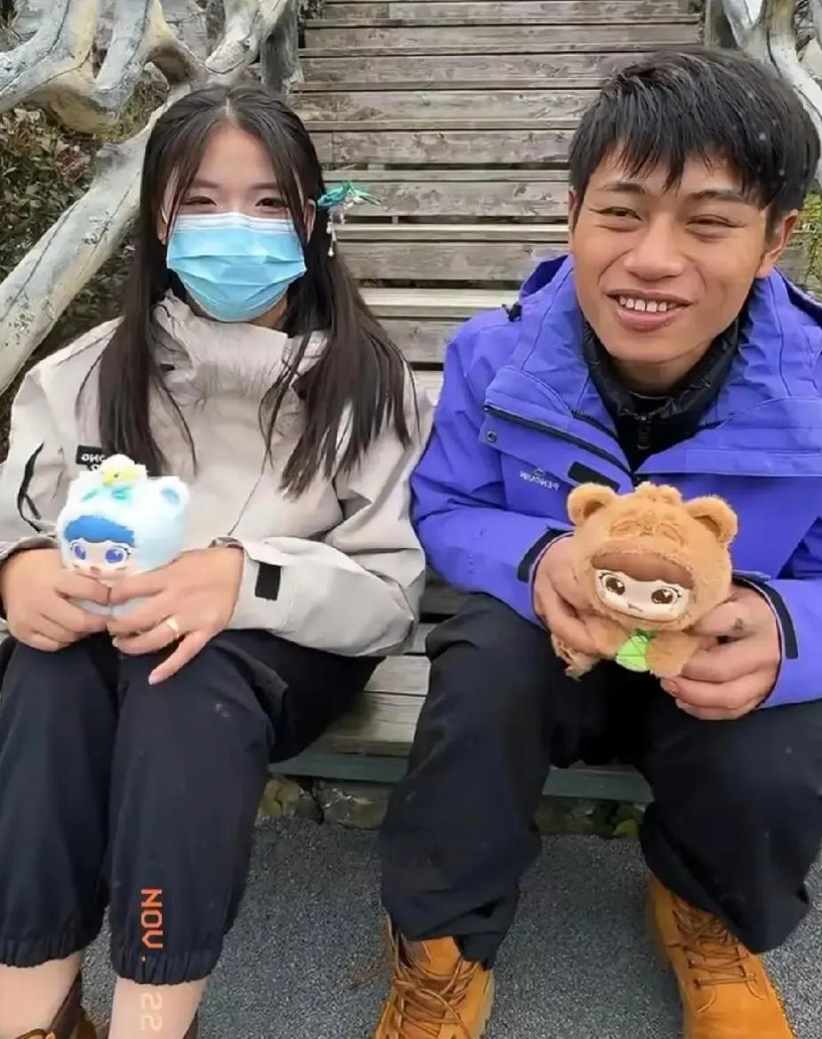 谁懂啊！扒完林北和他女朋友的五年，才知道顶级感情是“共苦不贪甜”！总以