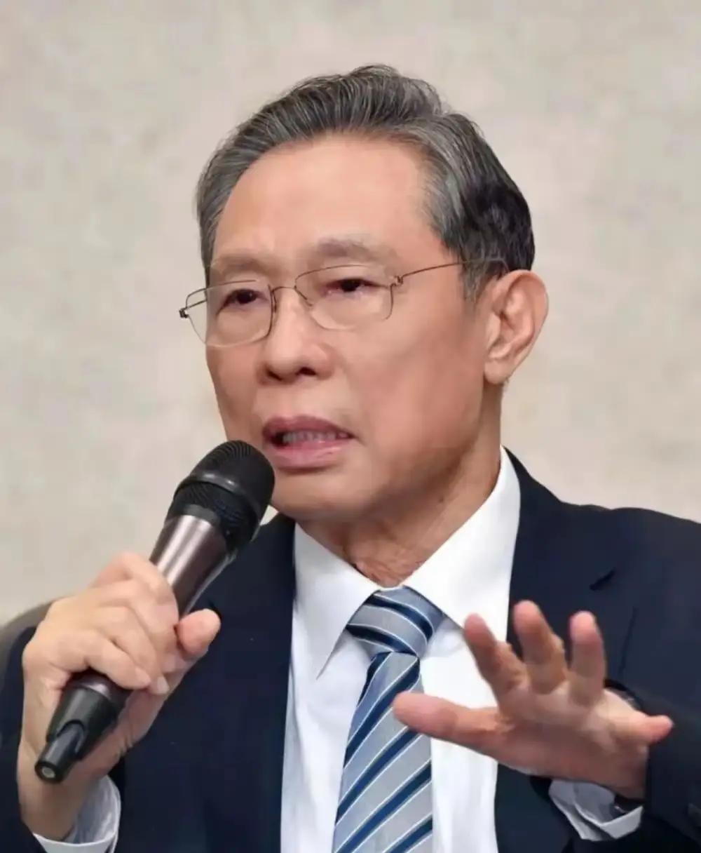 90岁的钟南山院士说：人这一辈子，拼到最后不是比谁钱多、官大，而是比谁还能自己利