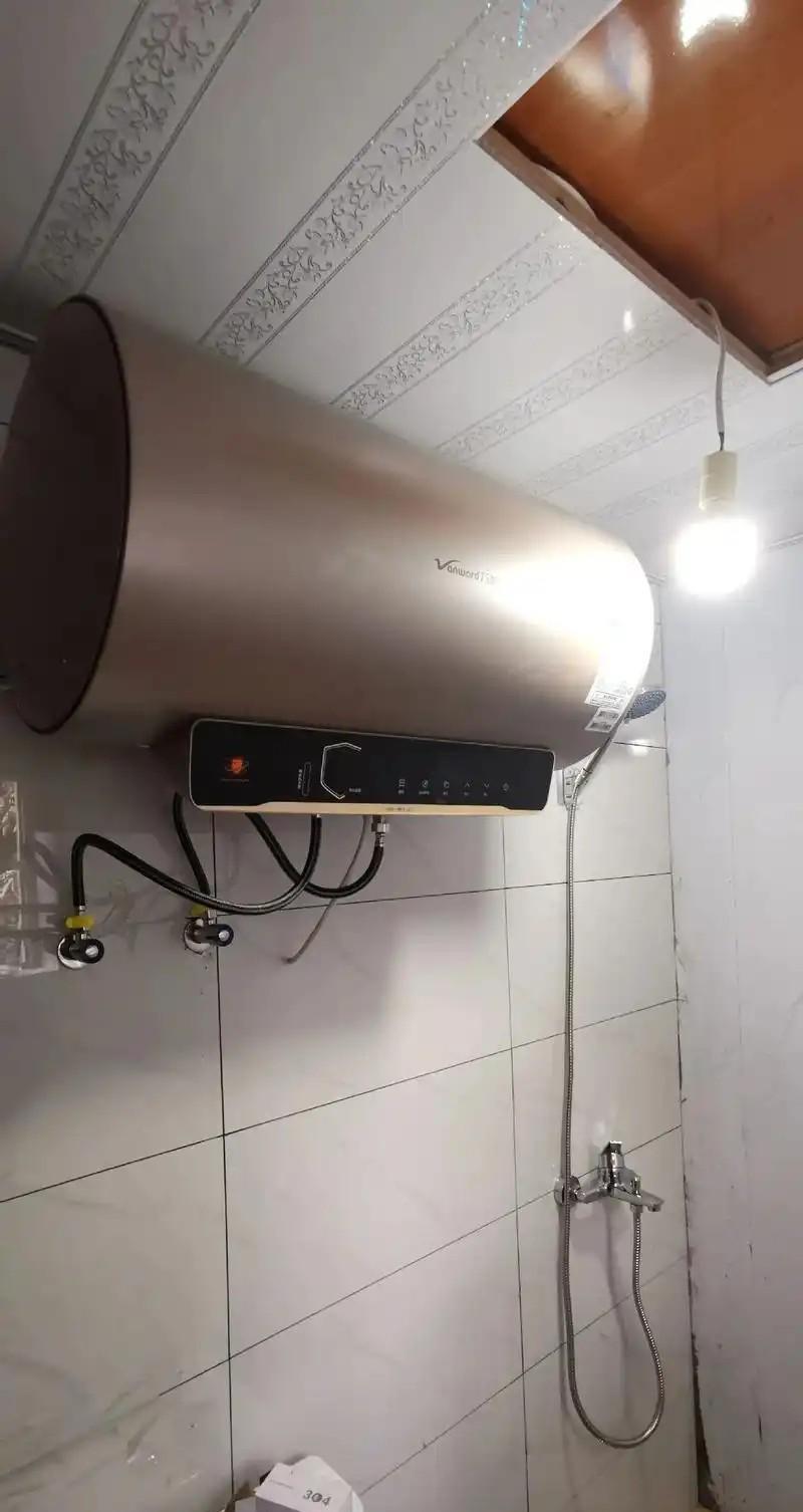 有些人太作了，根本不拿安全当回事儿。老家邻居装了台电热水器，为了省几百块钱的安装