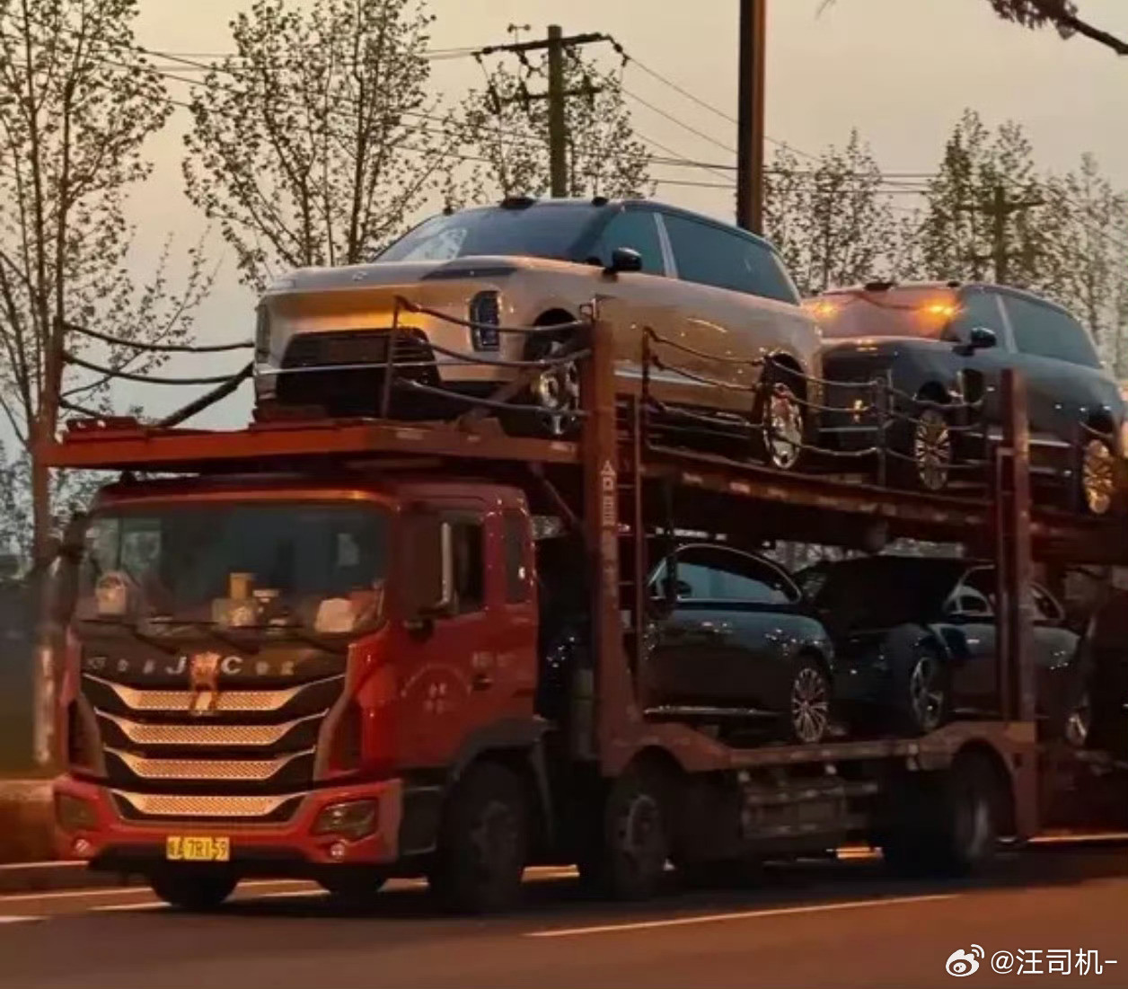 ES9还没上市，为何大家都认为它会成为爆款？它漂亮吗？可能不是，但它气宇轩昂，一