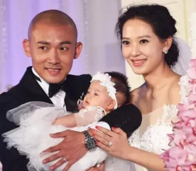 2008年，沈傲君与聂远同居6年后，迟迟不见聂远求婚，沈傲君主动出击没想到聂远说