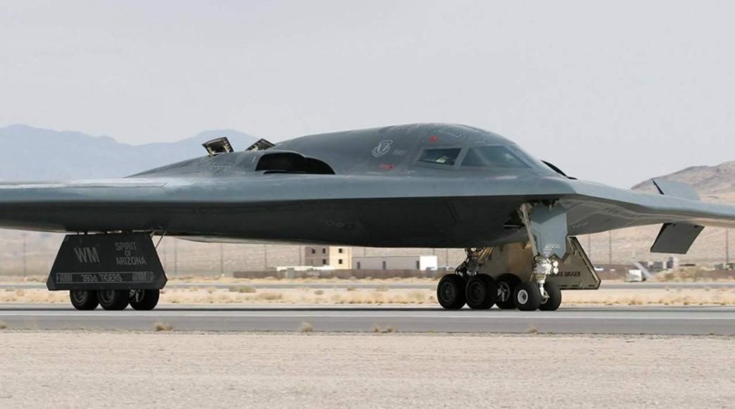 有个美籍华人说，B2炸了伊朗之后，中国人彻底没信心了。这话，说对了一半。我们确实