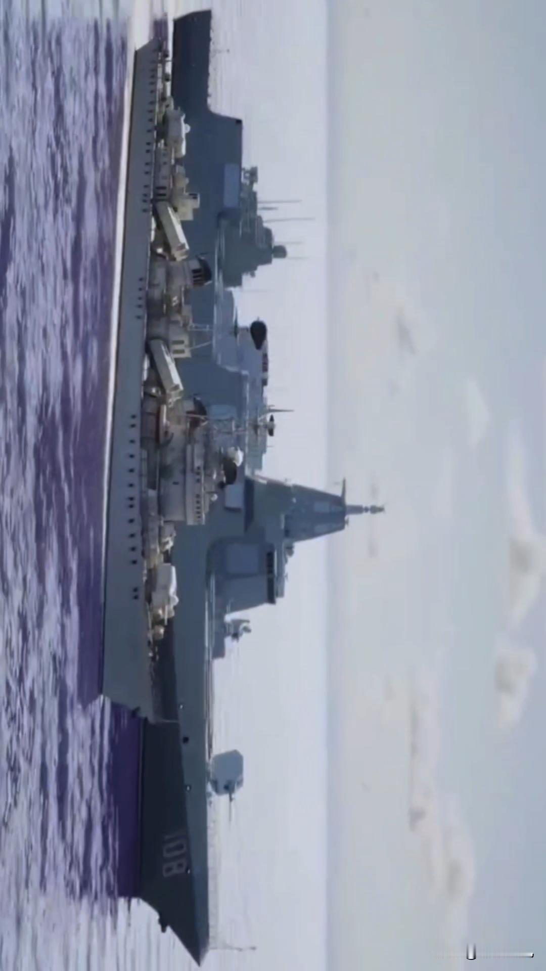 央妈首次展示！我国三型驱逐舰同框对比照，差距太大了……这三型驱逐舰同框对比图