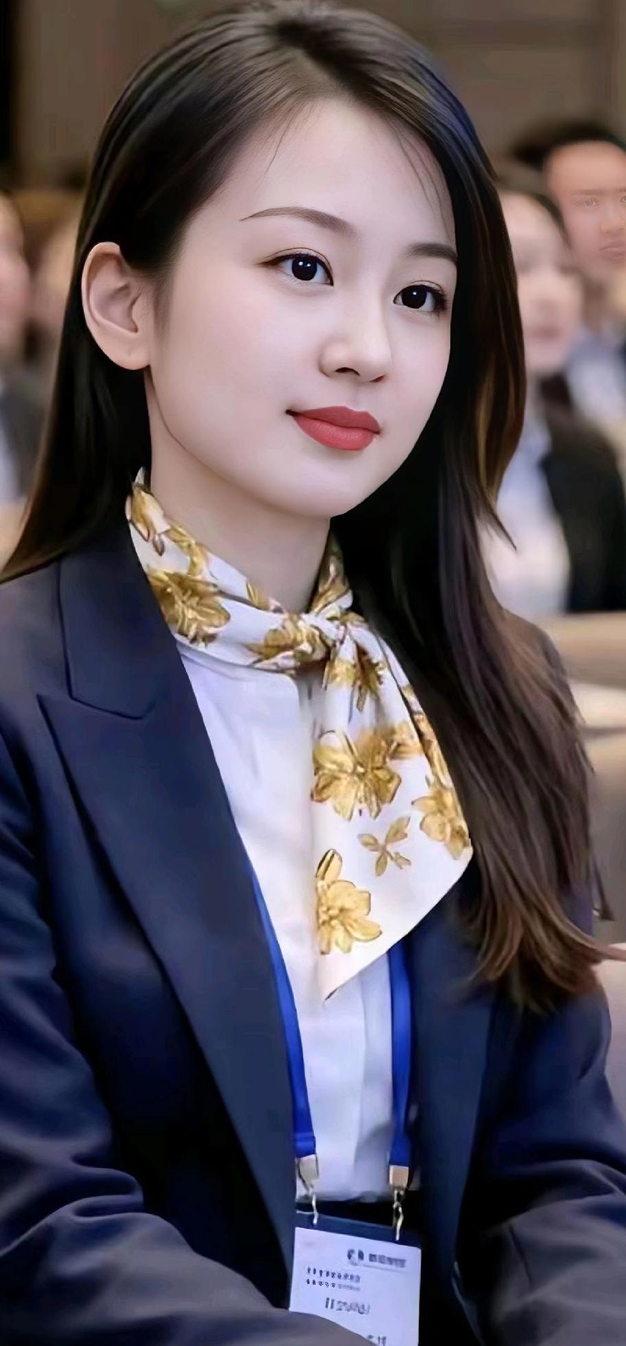 职场女性，自信满满，优雅气质，专业形象！职场女性气质干练职场女性