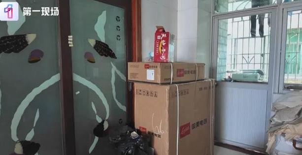 杭州，女子搬家，在平台下单找了搬家公司，车程仅十分钟，事先在平台反复确认的57