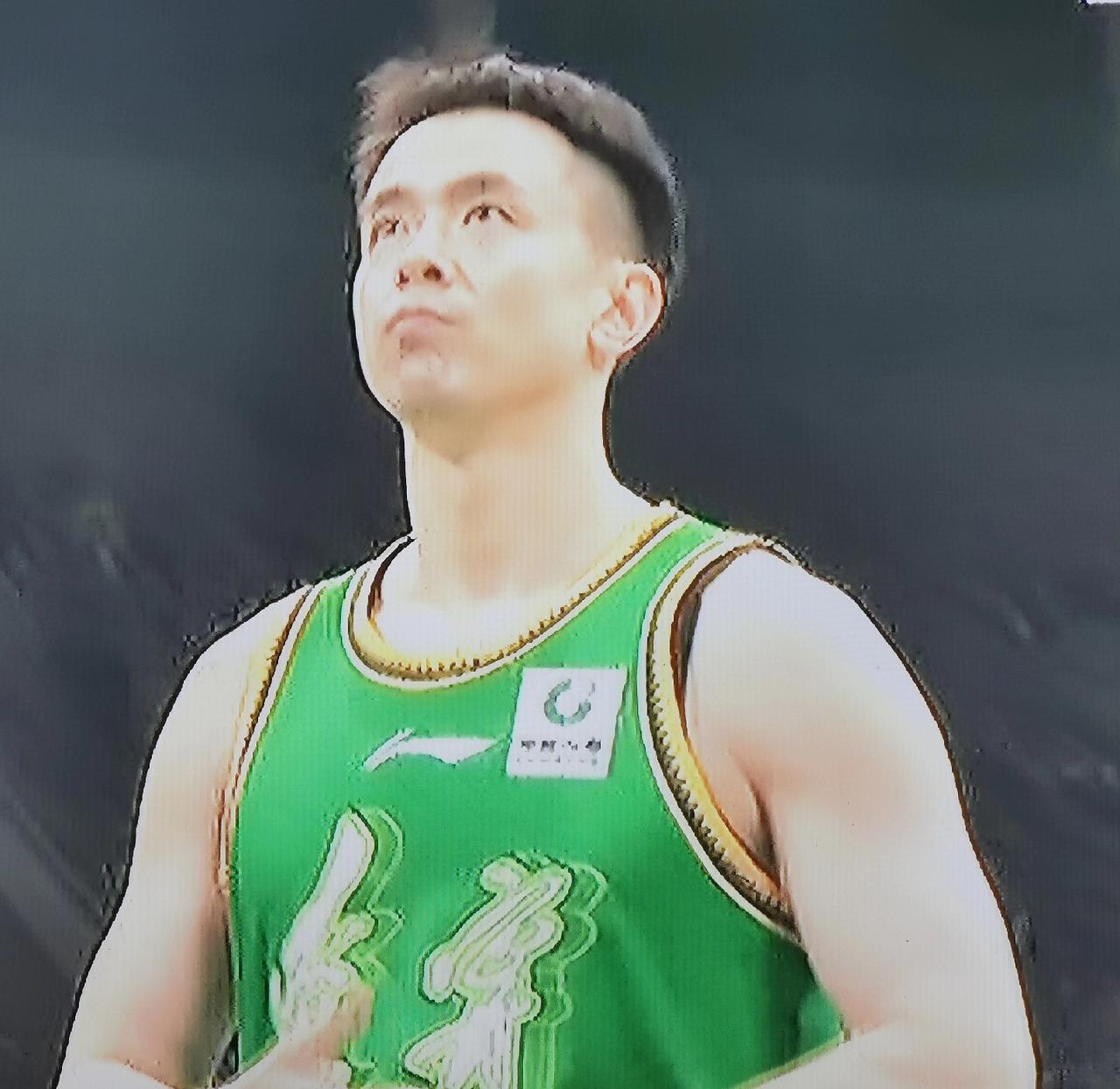 辽宁队对上海队，一场表演赛而已，球迷朋友也只管看个热闹。假如辽宁队获胜就能第五