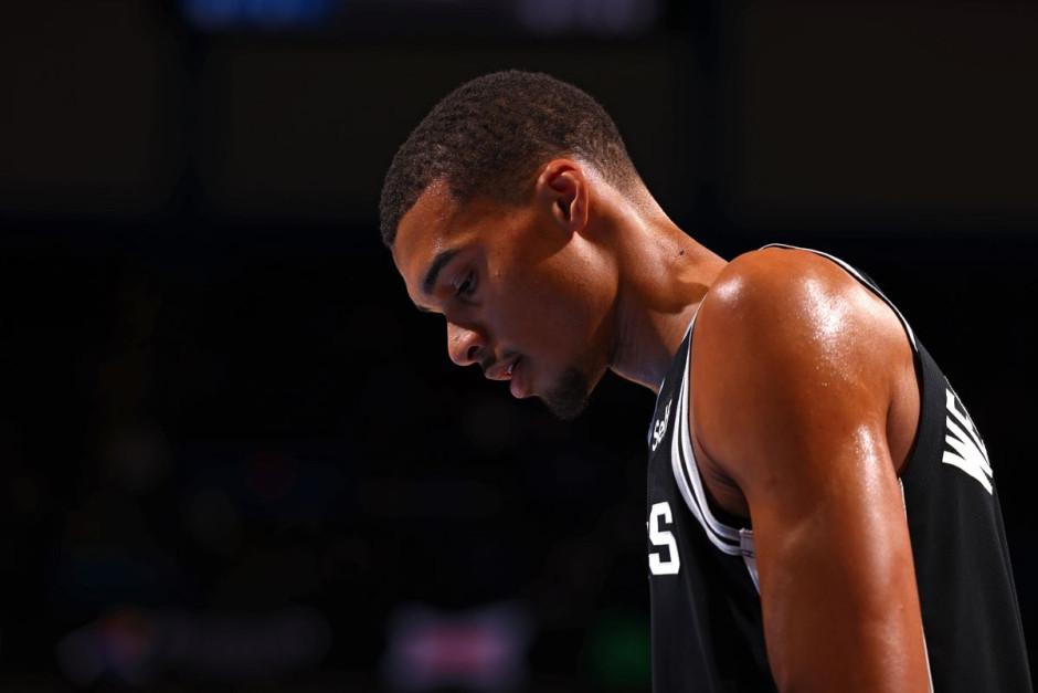 脑震荡保护协议是这样的只要进入脑震荡保护，那么48小时内是一定不能打比赛的