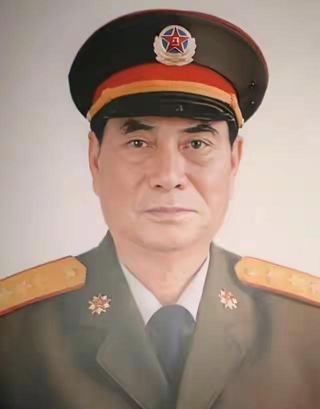 1990年4月，时任广州军区司令员接到中央军委调令，北上出任济南军区司令员。临行