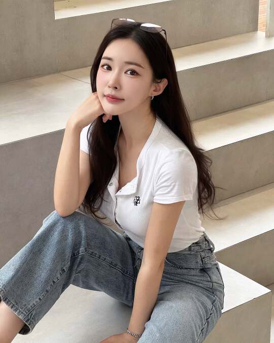 好久没穿这个牛仔裤了