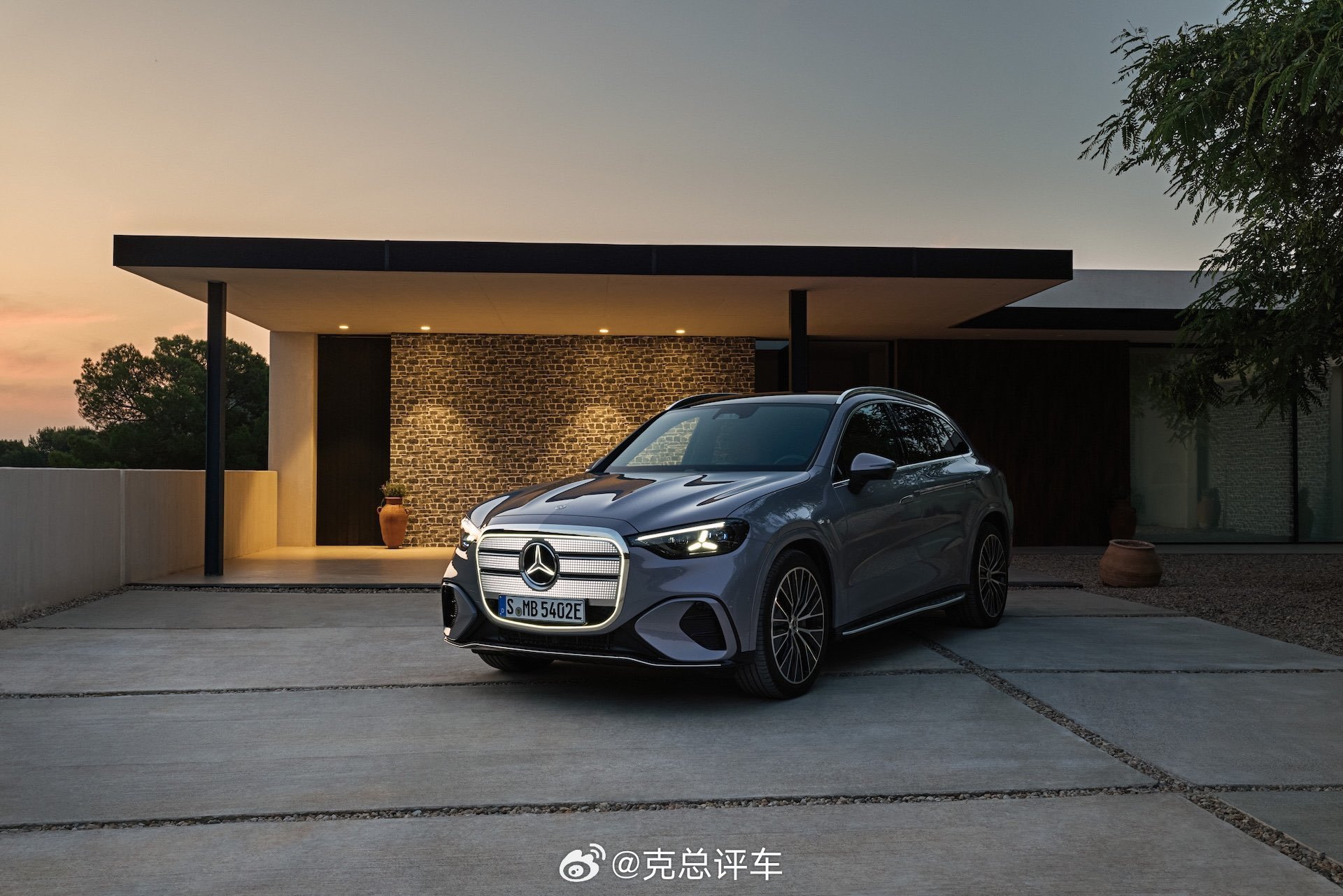 奔驰的前脸一年不如一年…NewMercedes-BenzGLCEQ奔驰