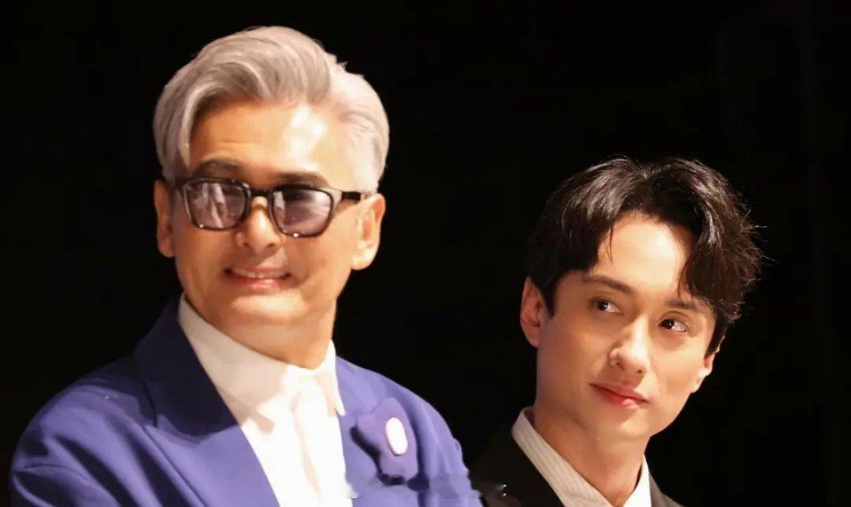 真受不了男明星浓妆，硬朗脸配大白脸红唇太违和