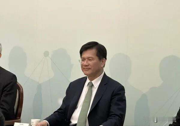 林佳龙叫嚣：“台湾跟友盟可讨论怎么处理整天哇哇叫的中国”针对特朗普日前公开