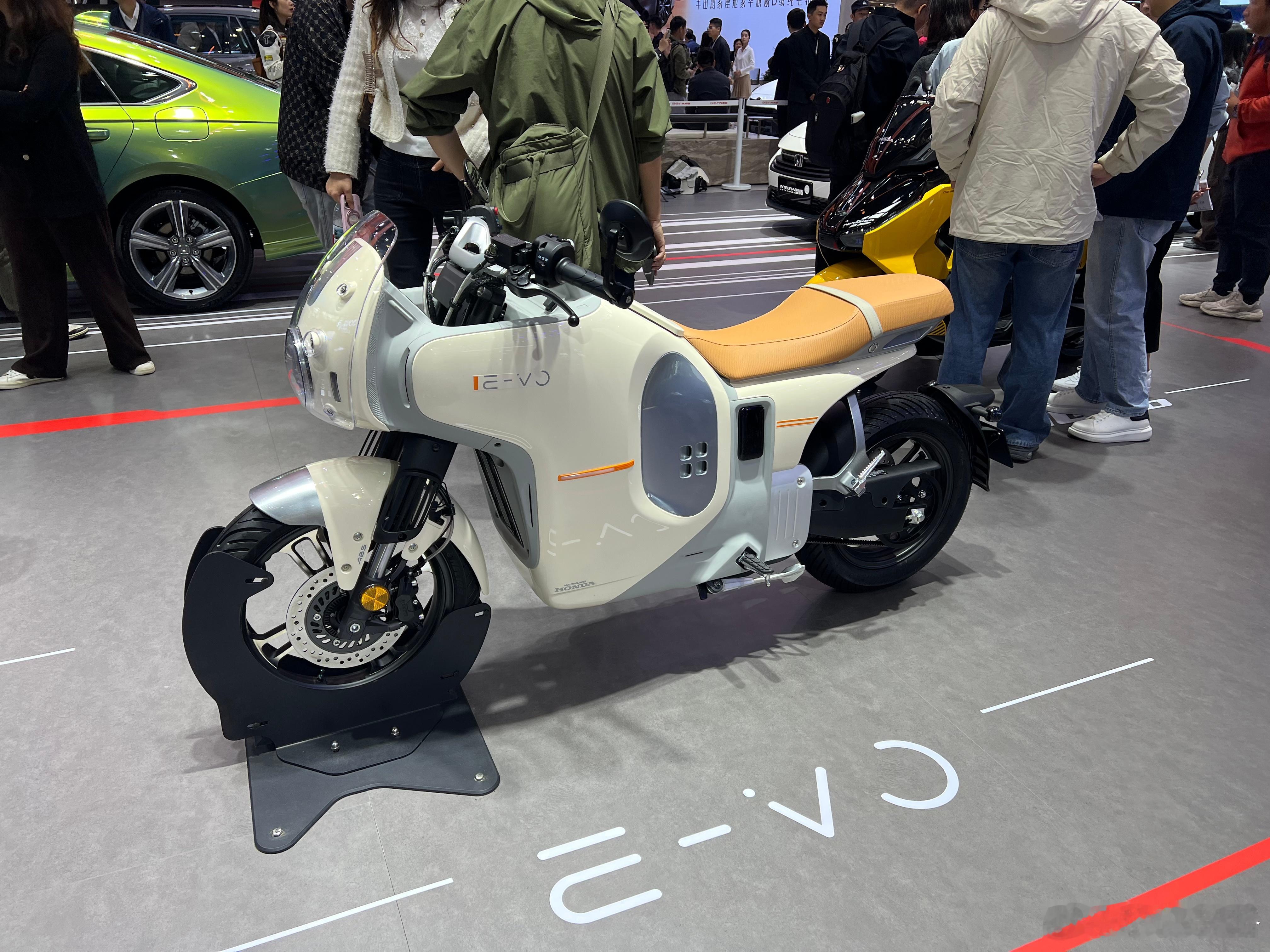 我爱油车，但当能把电车造出这样子，我也一样爱的。真心希望本田要拿点造电动摩托车的