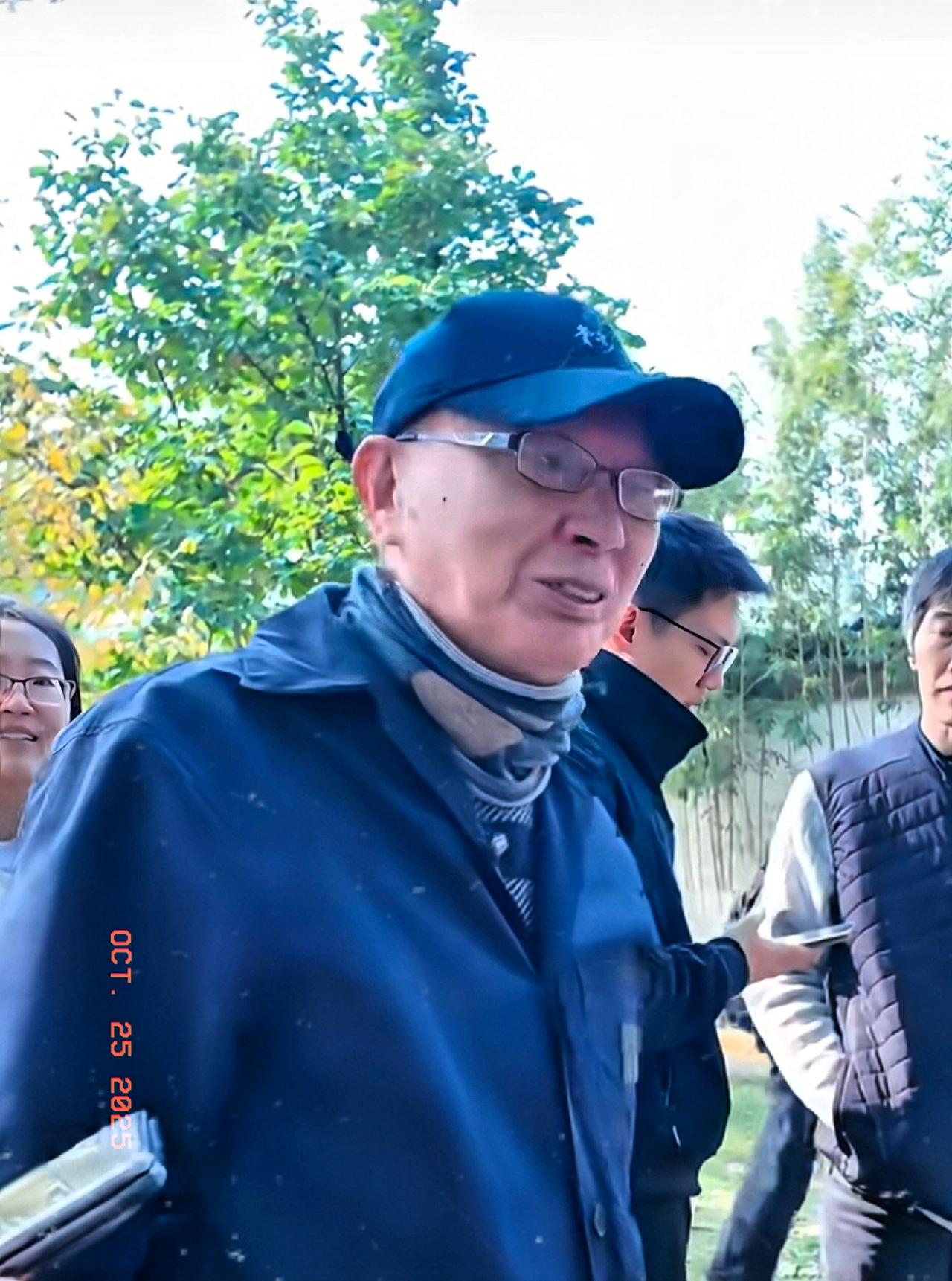 万众期待的郑丽文没亲自来,马英九没来,赵少康没来,朱立伦也没来,万万没想到,有一