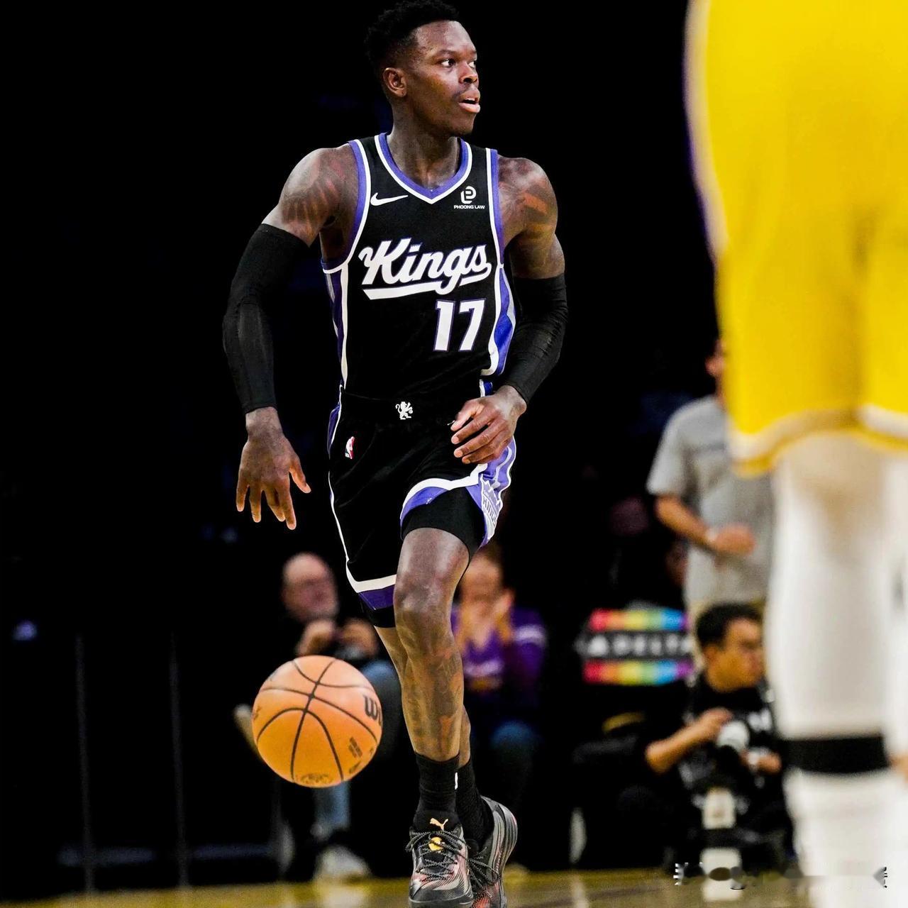 下面这条消息对于国王球迷来说绝对是好消息！明天国王将会在主场迎战太阳，今天据国王