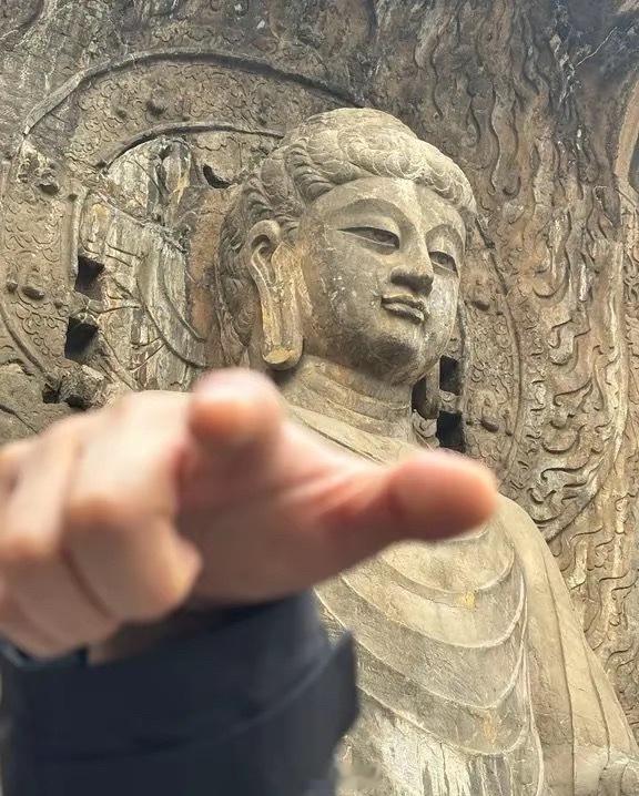 刷到就是吉兆，被指到的人，下半年富贵如意，灾厄远离，贵人、正缘、大财纷纷到来，家