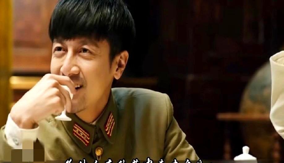 杀我同僚的凶手，竟成了我唯一的护身符。《长河落日》里最让人想不通的一幕，就