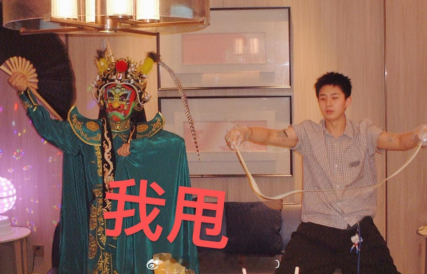 笑死，曾舜晞请剧组吃宵夜时变身扯面大师傅，这架势感觉都能直接开店了。最近看好多明