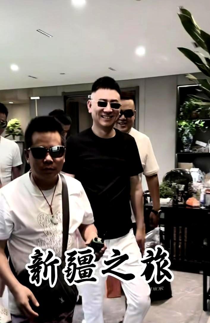 西安大网红马阳和西安锤子哥柳艺东如今已经前往了新疆行，这两位都是西安这个时代非常