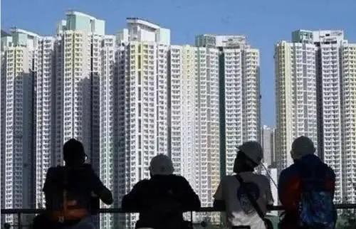 房价这场金融游戏的分析08年，全国个人住房贷款3万亿。25年为，38万亿元