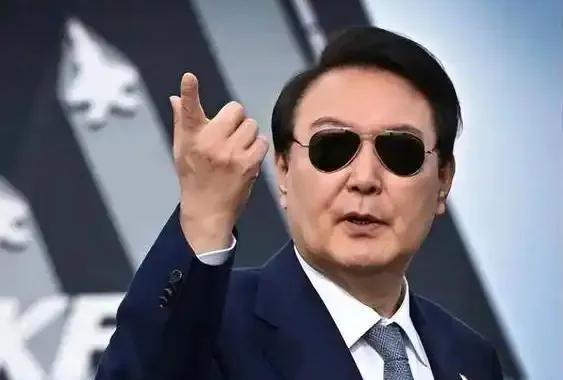 7月25日，《东亚日报》爆料:“尹锡悦曾把台湾当盟友，差点让韩国陷入台海争斗的漩