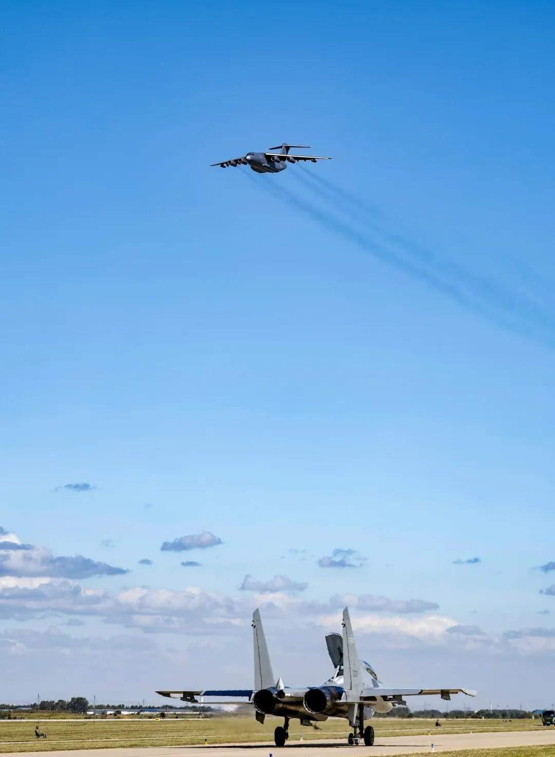 长春航空展近日正在如火如荼的进行中，吸引了全球各国前来参观和采购武器装备！！！