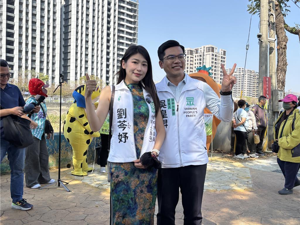 曾卷入性骚扰丑闻，陈柏惟辩称道歉非认错，“小草女神”怒轰二度伤害刚宣布加入民进