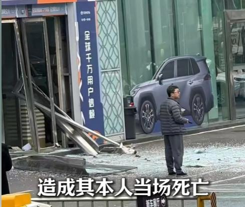 一声巨响震碎成都冬日，2万血汗钱逼死顶梁柱，这惨剧看得人心里发慌！12月