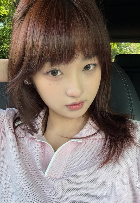 网友炮轰杨瀚森和其女友。有网友拍到杨瀚森和女友在洛杉矶当地著名韩料店用餐的照片，