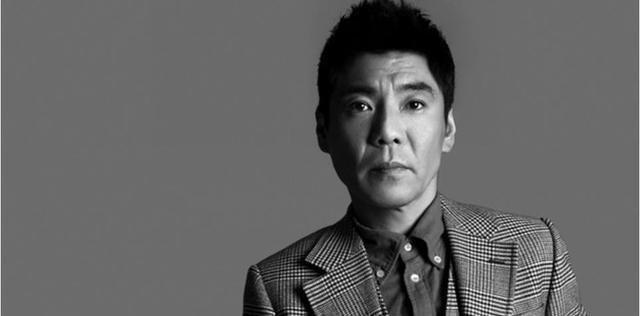 1994年，屠洪刚给那英打电话说“英子，借我5万块钱，急用”，那英问“干啥用呢”