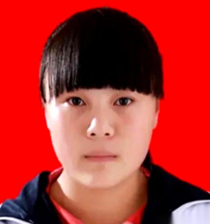 最狠的一刀，往往是“自己人”捅的。她爸在外打工6年，终于回来了。带回来的不是