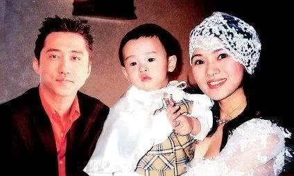 庾澄庆和伊能静离婚，根本不是因为不爱了。恰恰相反，是因为他们用各自以为“对”的