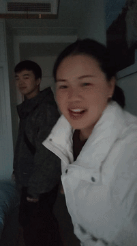 天长地久的不一定是爱情。有时也可能是病情