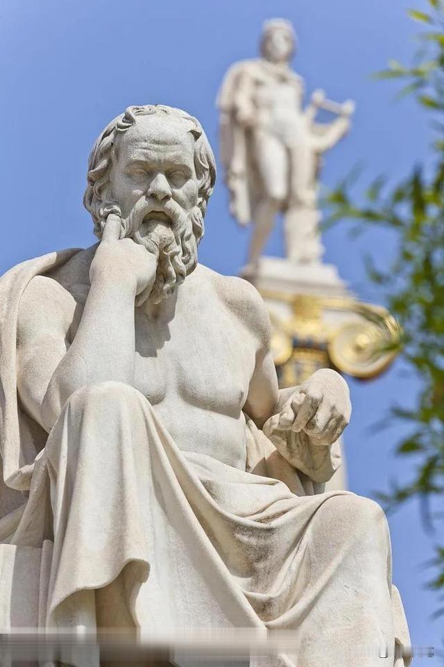 苏格拉底说：“一个人如果站在自己的立场上来看待别人，常常会把人看错。我看人，从来