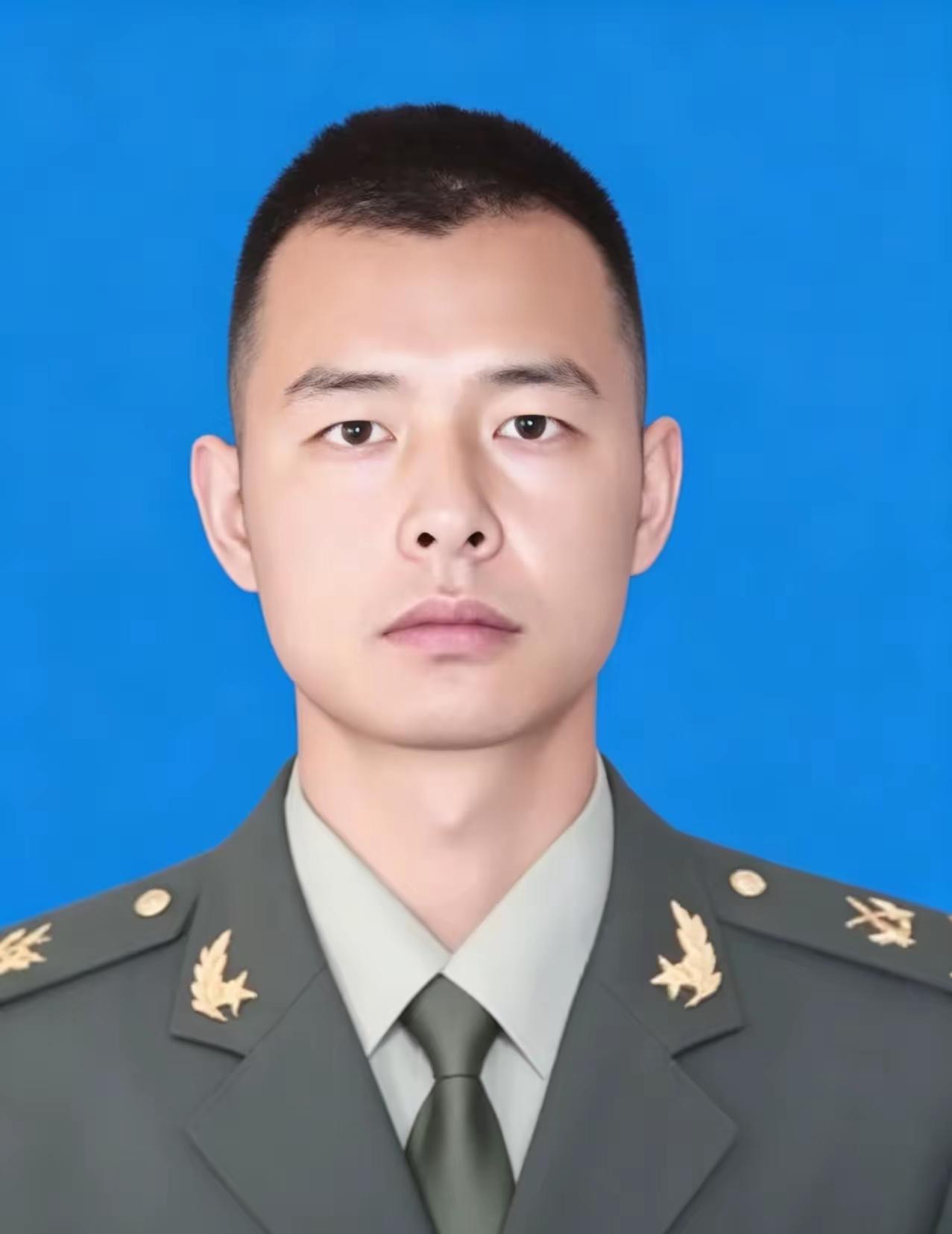 陈怡，烈士，1992年3月出生，中共党员，重庆市渝北区人。生前系航空兵第85旅机