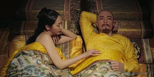 古代皇帝的一天是怎样的？乾隆3点起床，7点宠幸妃子，结束枯燥的一天。漆黑的紫