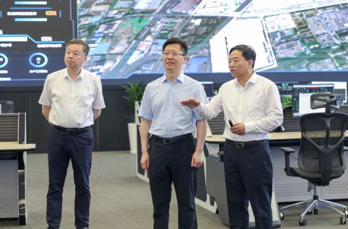 黄石市密集拜访两大钢铁巨头。近日，黄石市先后到访了中国宝武和中信特钢集团总部，