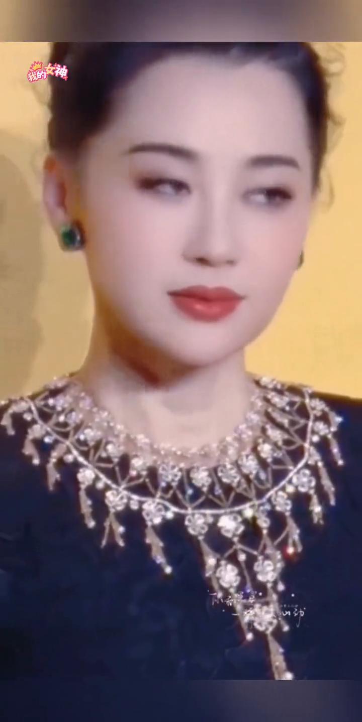 女神许晴唇红齿白，太漂亮了。喜欢就点个关注吧！