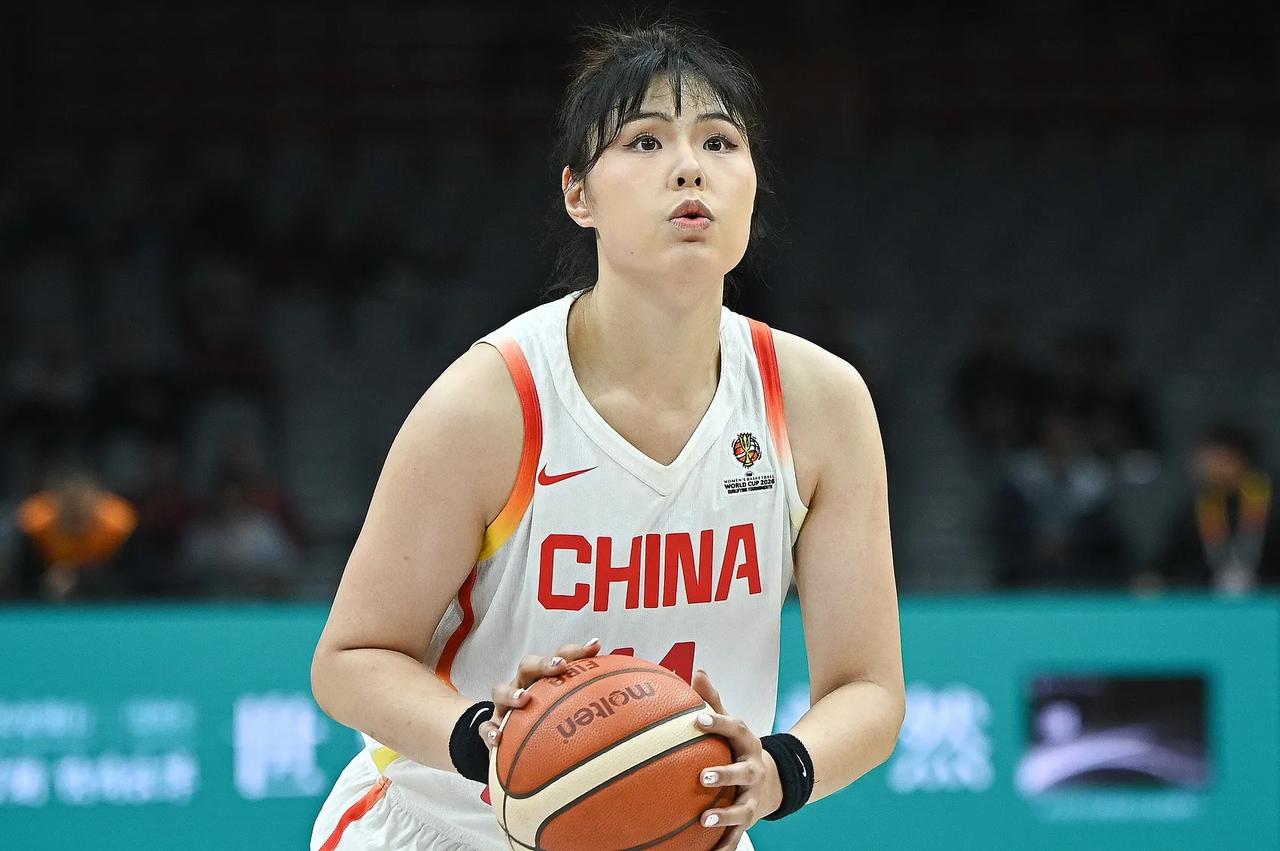 留给李月汝的时间不多了，再不作出正确选择恐怕要一无所获！网上吵李月汝坐冷板凳