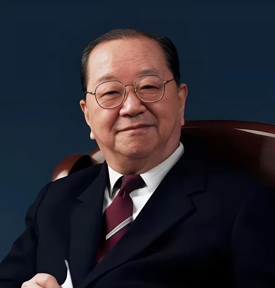 内科学专家，中国工程院院士，北京朝阳医院副院长，首都医科大学教授，北京呼吸疾病研