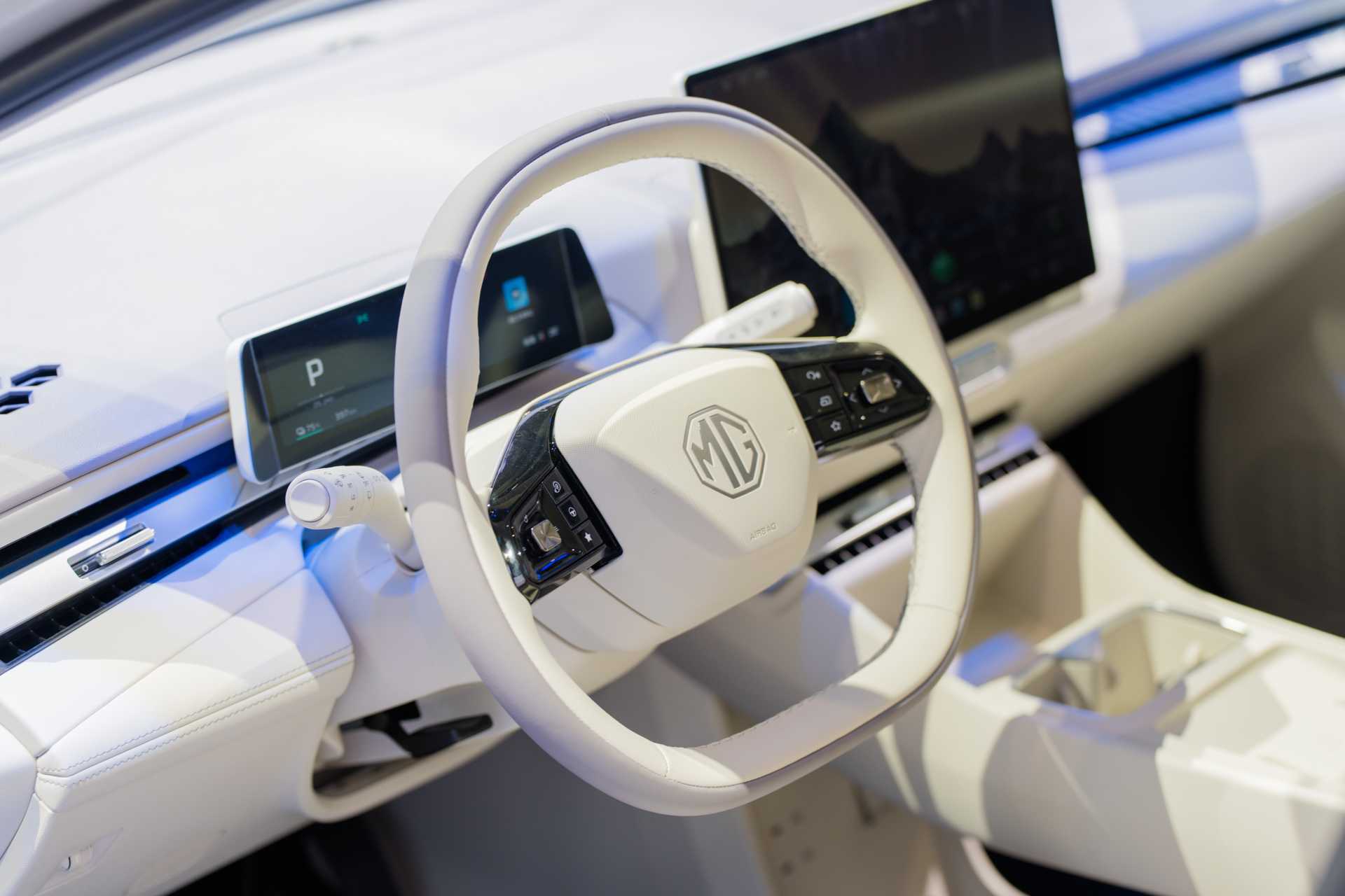 2026款MG4真是杀疯了，限时补贴价6.58万起，就有437km续航。530k