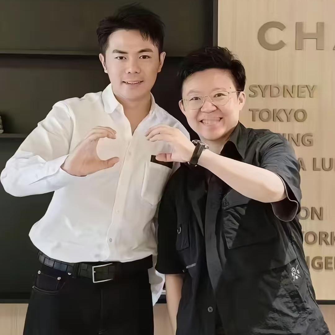 我滴个神啊！霸王茶姬创始人够吹一辈子了这哪是结婚啊，分明是新消费和新能源的顶