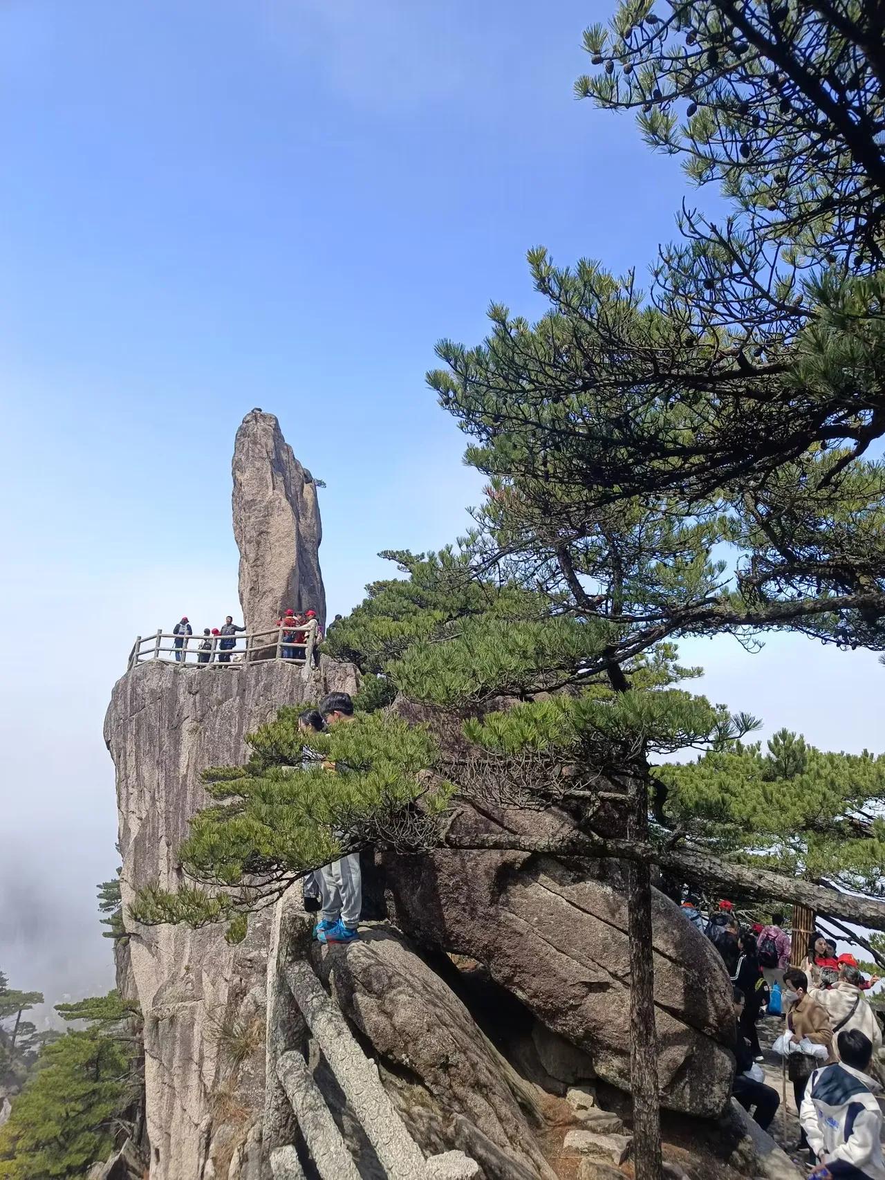 一、友者，难忘之人也。苦痛首念，援手勿谢，扰之无愧，败不轻蔑，贵不改称。二、